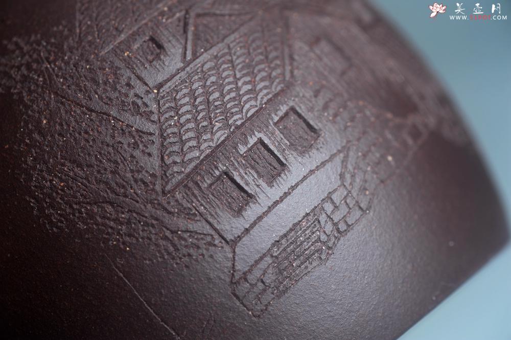 紫砂壶图片：美壶特惠 超精致老紫泥秦权壶 立体雕刻山水 特文气 - 美壶网