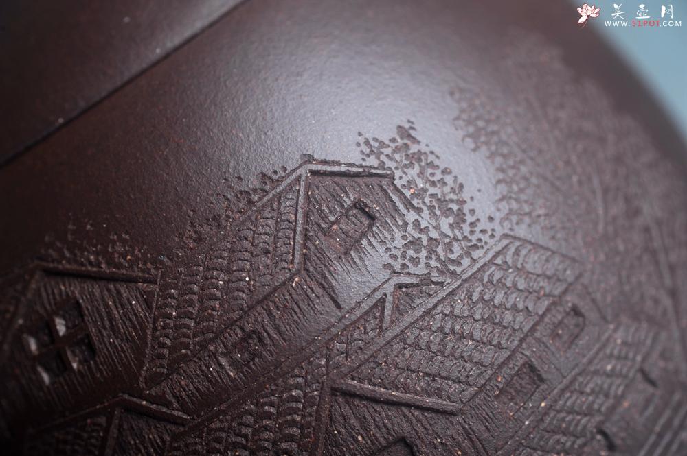 紫砂壶图片：美壶特惠 超精致老紫泥秦权壶 立体雕刻山水 特文气 - 美壶网