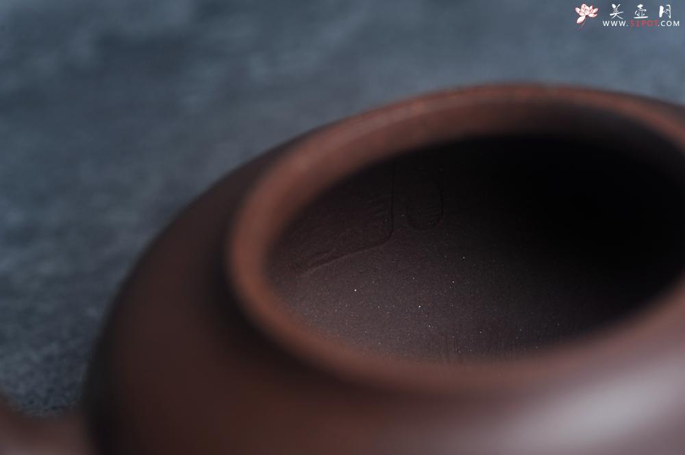 紫砂壶图片：潜力股周小培老师 特好紫泥 全手工上新桥壶 好壶期待与您结缘 - 美壶网