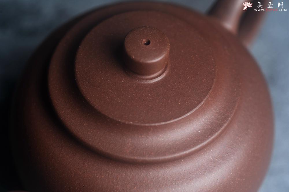 紫砂壶图片：美壶特惠 精致黑星红拼紫泥（家藏限量）平盖莲子壶 球孔出水爽利 茶人醉爱 - 美壶网