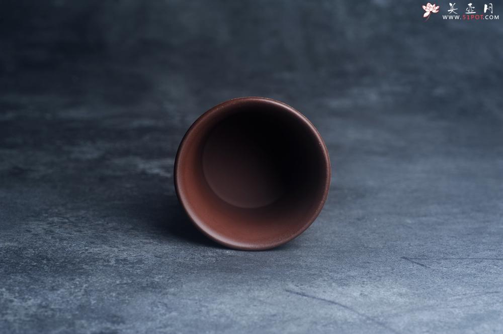 紫砂壶图片：美美杯特惠 精致花鸟紫泥粉黄金段泥主人杯 特文气 - 美壶网