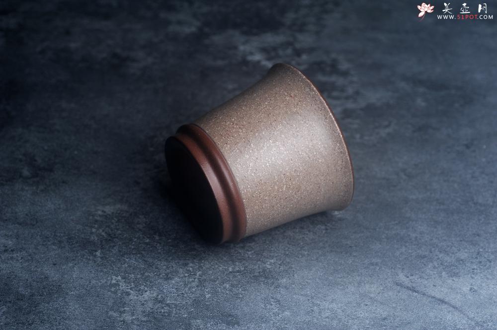 紫砂壶图片：美美杯特惠 精致花鸟紫泥粉黄金段泥主人杯 特文气 - 美壶网