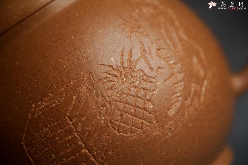 紫砂壶图片：美壶特惠 精致特好黄降坡泥高宫灯壶 装饰特文气 - 美壶网