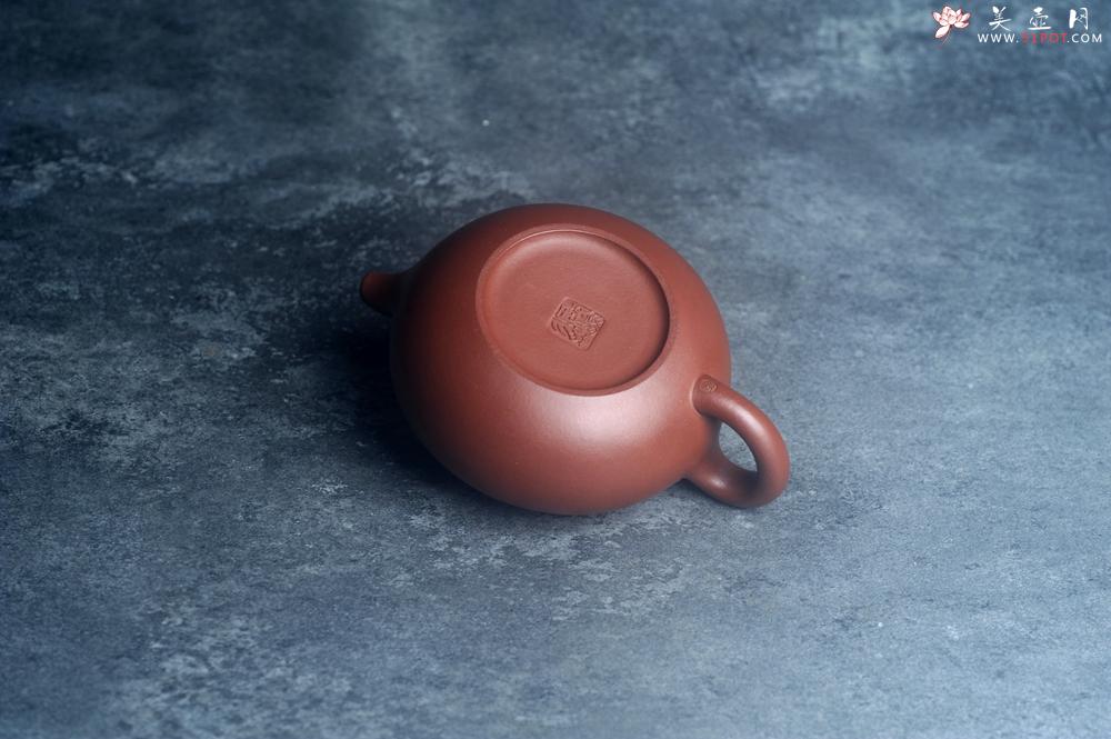 紫砂壶图片：美壶特惠 特好清水泥扁古壶 茶人醉爱 - 美壶网