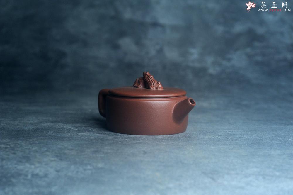 紫砂壶图片：美壶特惠 手工手制紫砂壶特好底槽青假山汉瓦壶 底部刻老虎 栩栩如生 茶壶 茶具 单壶 - 美壶网