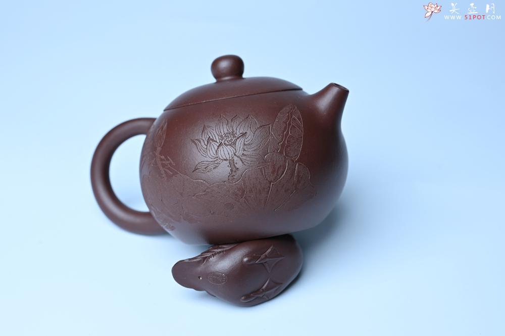 紫砂壶图片：油润底曹青 全手工西施茶壶 玉洁冰清 接天莲叶无穷碧 映日荷花别样红 - 美壶网