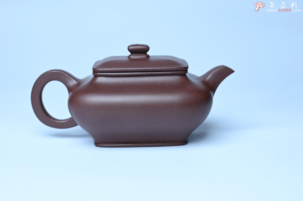 紫砂壶图片：油润老紫泥全手工精工小四方虚扁壶 - 美壶网