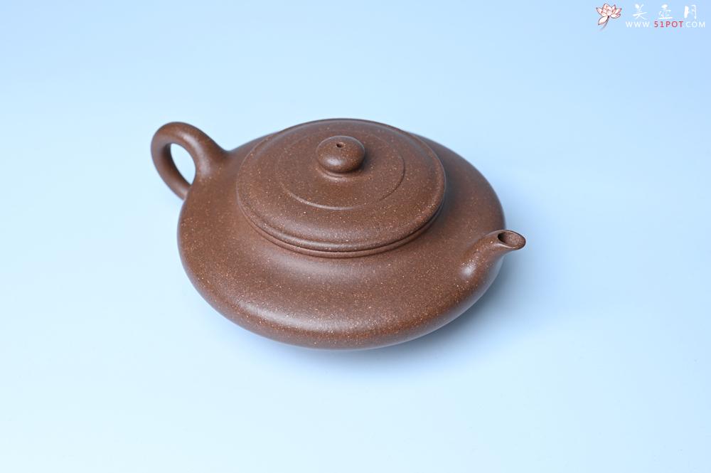 紫砂壶图片：潜力股周小培 特好文革老紫泥 全手工虚扁壶 难度大 好壶期待与您结缘 - 美壶网