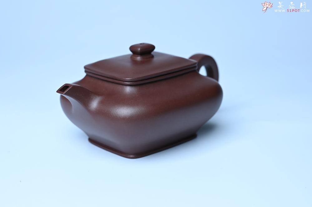 紫砂壶图片：油润老紫泥全手工精工小四方虚扁壶 - 美壶网