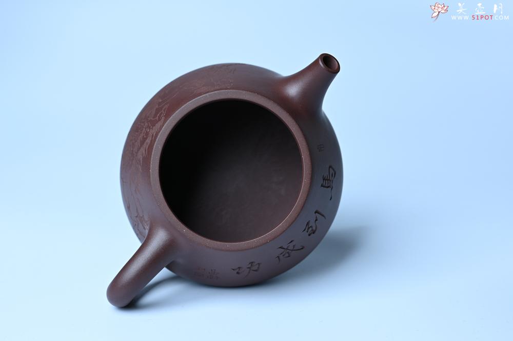 紫砂壶图片：实力派周斌 优质底槽青全手工精工满瓢壶  范小君徒杨志超装饰七骏图 - 美壶网