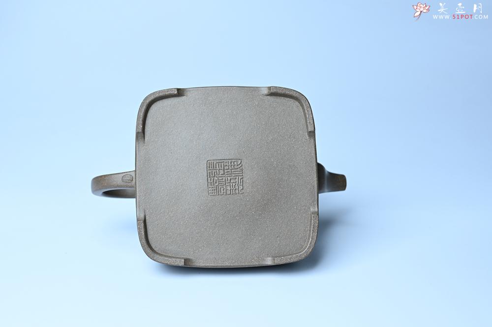 紫砂壶图片：实力派张海艳全手工蟹壳老青段泥精工弧菱壶 - 美壶网