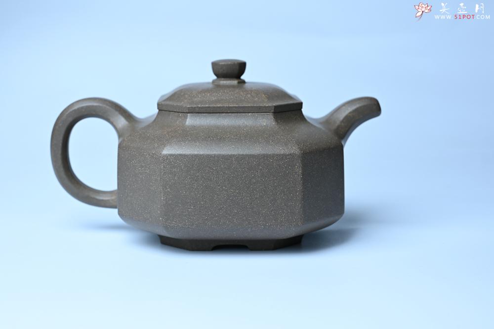 紫砂壶图片：实力派张海艳全手工蟹壳老青段泥精工八方侧角壶 气势磅礴 - 美壶网