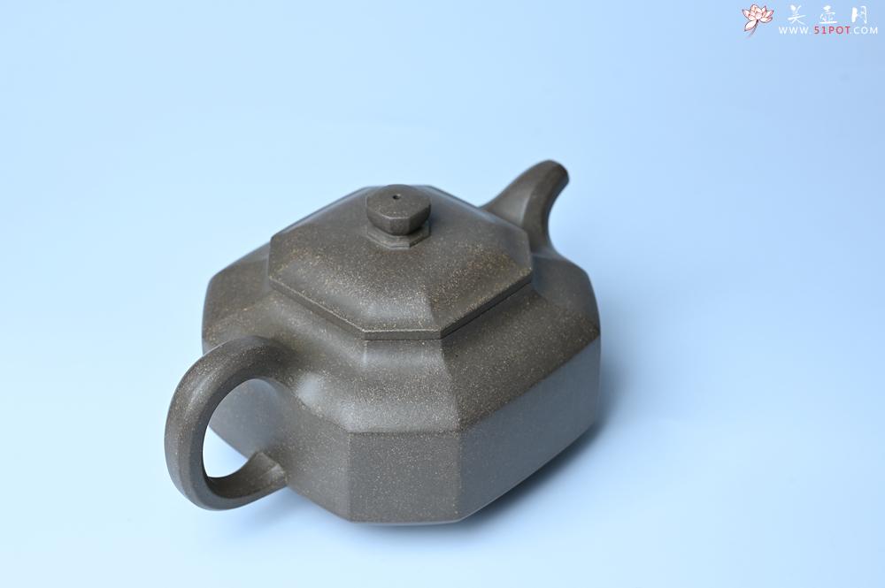 紫砂壶图片：实力派张海艳全手工蟹壳老青段泥精工八方侧角壶 气势磅礴 - 美壶网