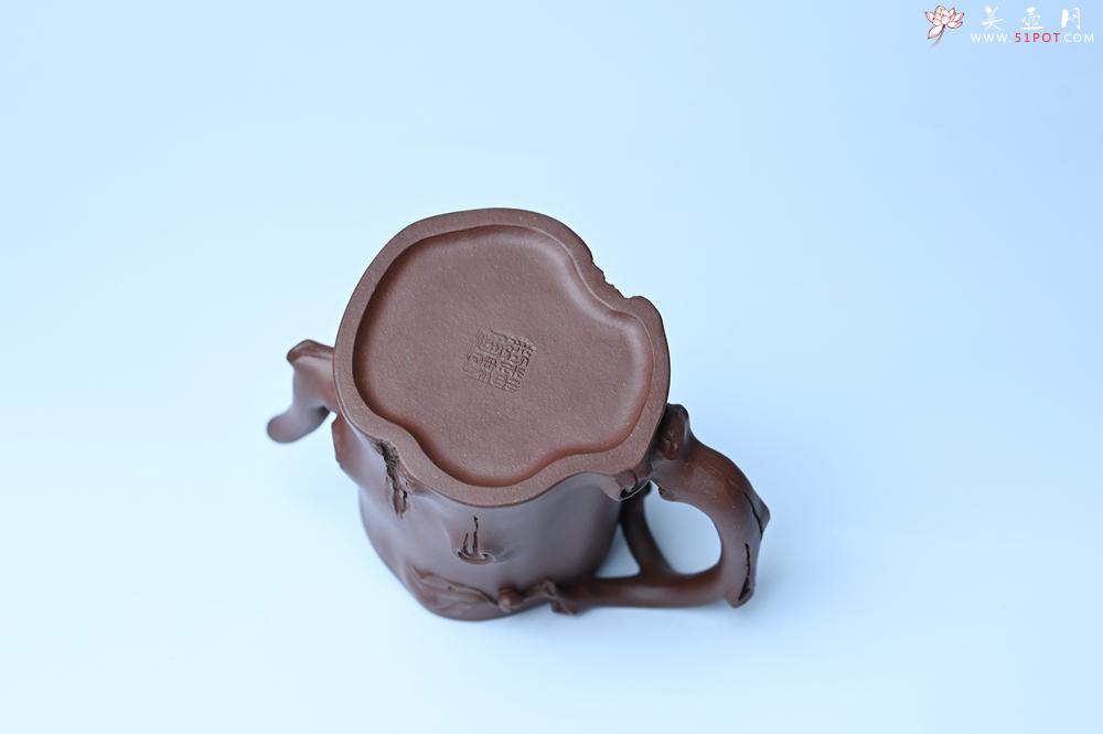 紫砂壶图片：潜力股赵老师 全手工秀雅桃桩 肌理自然生动 - 美壶网