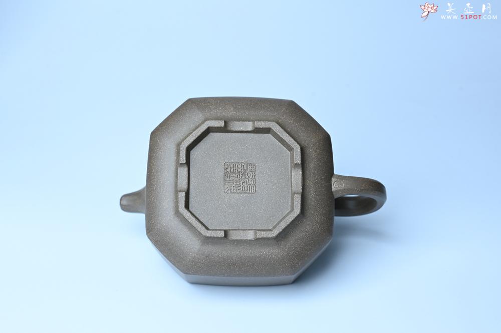 紫砂壶图片：实力派张海艳全手工蟹壳老青段泥精工八方侧角壶 气势磅礴 - 美壶网