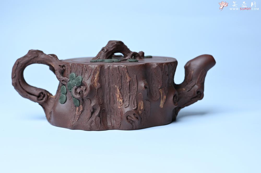紫砂壶图片:实力派国工奚亮 全手工双色松桩壶 此壶灵动刻画描绘松桩之形 - 美壶网