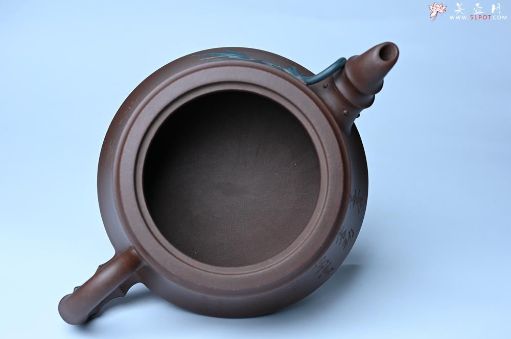 紫砂壶图片：美壶年底特惠 精品松竹梅紫砂壶 清虚静泰 暮色苍茫看劲松 乱云飞渡仍从容 - 美壶网