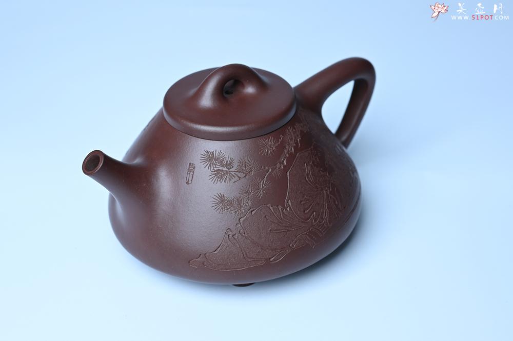 紫砂壶图片：潜力股周小培 特好全手工底槽清子冶石瓢 此是诗仙坡老作 与君同试雨前茶 - 美壶网