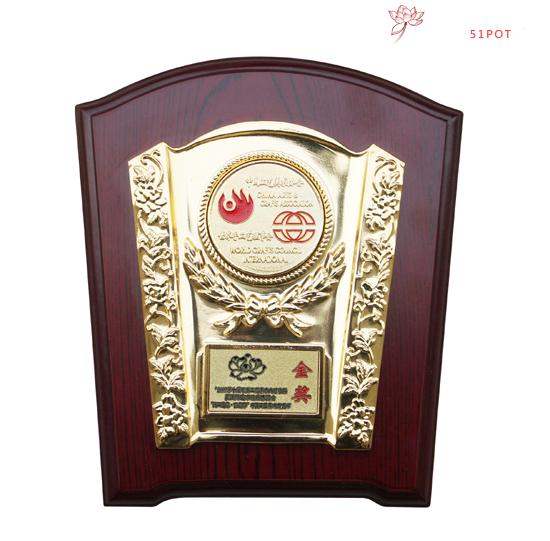 紫砂壶图片：菱花壶奖牌 - 美壶网