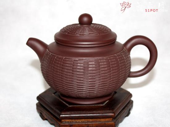 紫砂壶图片:紫茄泥 竹编得子壶 - 美壶网