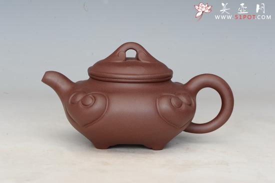 紫砂壶图片:四方如意 2009年11月荣获第十一届中国(国家级)工艺美术大师精品不博览会金奖 - 美壶网