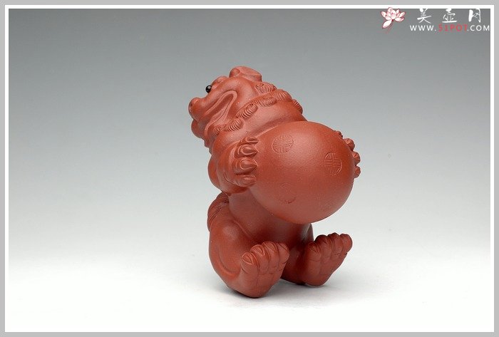 紫砂壶图片：一对送福的小狮子 - 美壶网