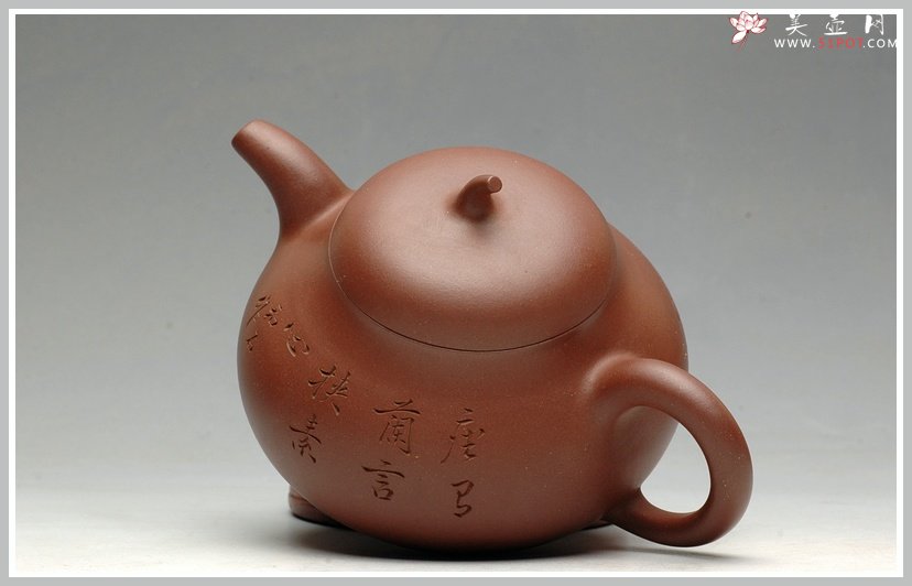 紫砂壶图片：【瑕疵特价】优雅之风 和石刻绘潘天寿兰花盘 全手紫泥茄段 - 美壶网