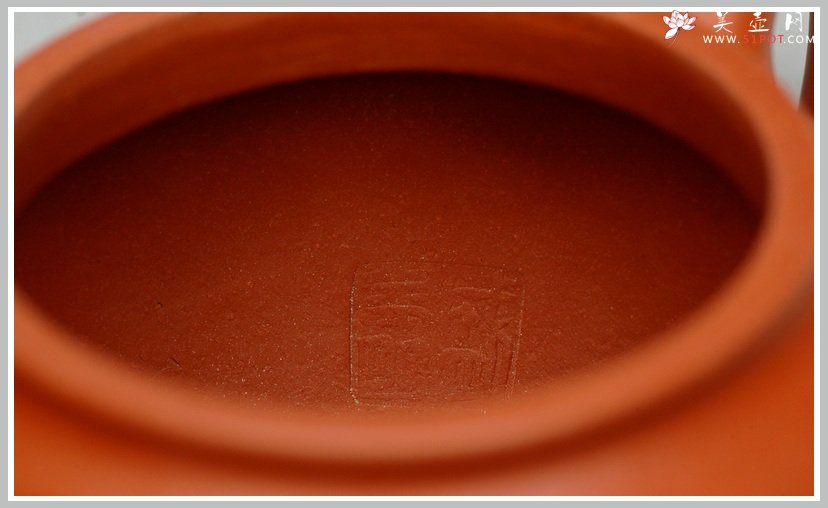 紫砂壶图片：冬日必备朱泥小壶 全手利器 全手小掇只 - 美壶网