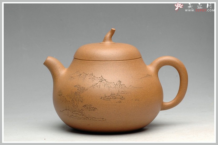 紫砂壶图片：全手一捺底玉成窑石匏 饱满可爱 墨陶摹王翔经典作品山水 - 美壶网
