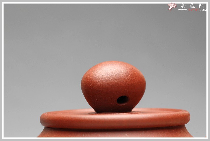 紫砂壶图片： 道洪风格  器形饱满 非常纯的地槽青 全手鼎珠 - 美壶网