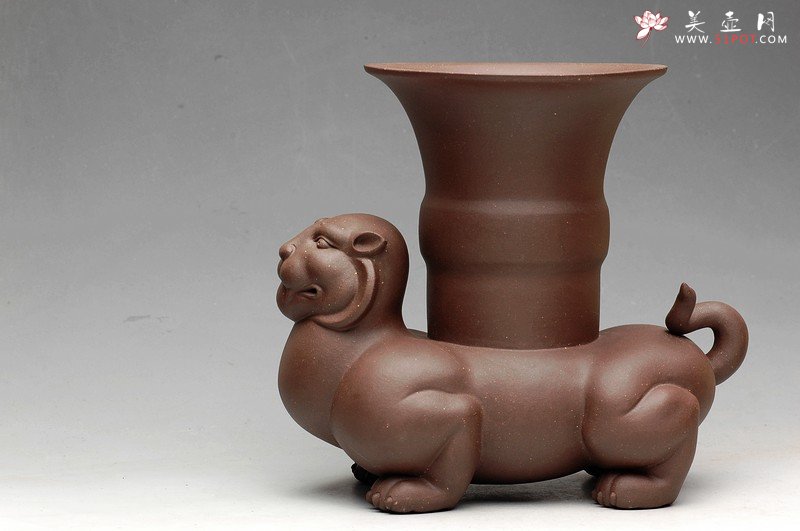 紫砂壶图片：龙生九子 之貔貅樽  单 辟邪花瓶 笔筒 - 美壶网