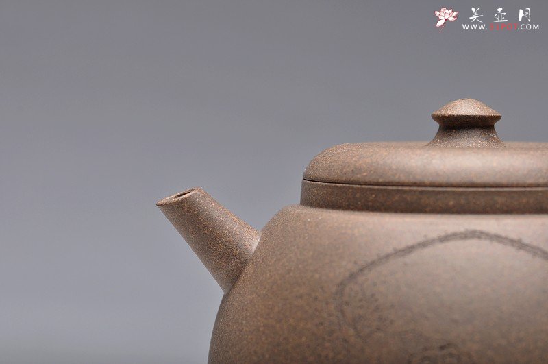 紫砂壶图片：经典中的经典 墨陶刻绘精品莲蓬鸟 万工经典之作 全手莲蓬龙蛋 新年龙运亨通 - 美壶网