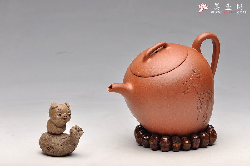 紫砂壶图片：美人醉 醉美人 迷人降坡泥 国助和石摹海派三任之任薰 高士 - 美壶网