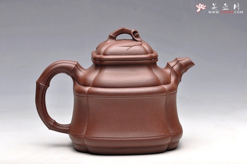 紫砂壶图片：融合方器、花货、筋囊融为一体 更显大气 新四方竹段 - 美壶网