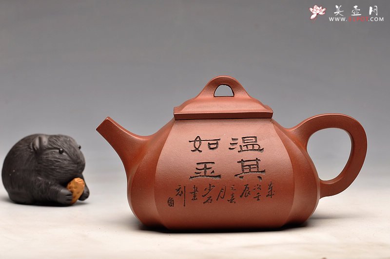 紫砂壶图片：线面挺快 张听刚老师装饰 四方抽角 - 美壶网