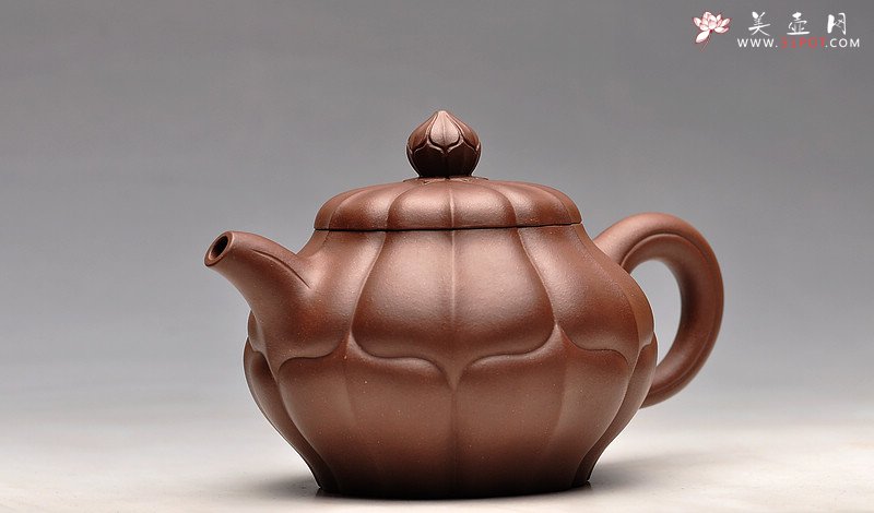 紫砂壶图片：美感十足 稳重 线条明晰 筋囊风采 高合菱 - 美壶网