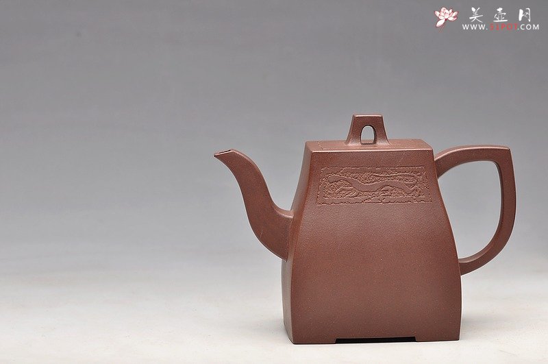 紫砂壶图片：精品 浑厚飘逸 气度非凡 全手工方中云壶一对 - 美壶网