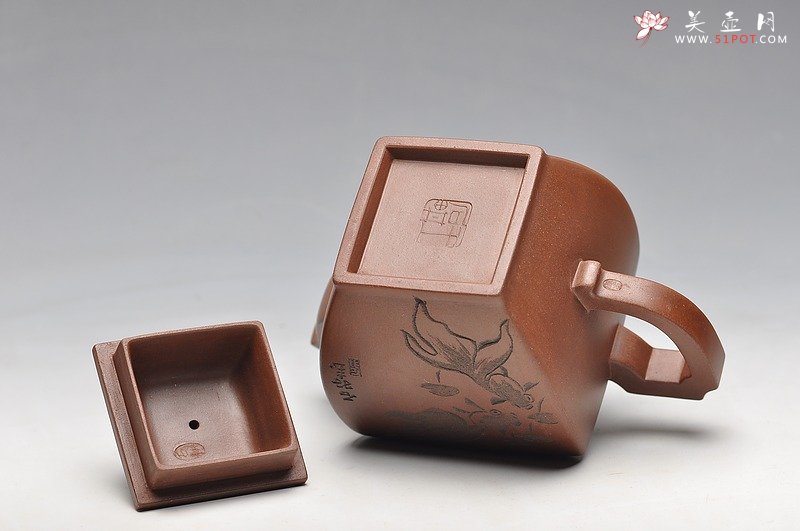 紫砂壶图片：四方壶 沈汉生刻绘 只供欣赏 - 美壶网