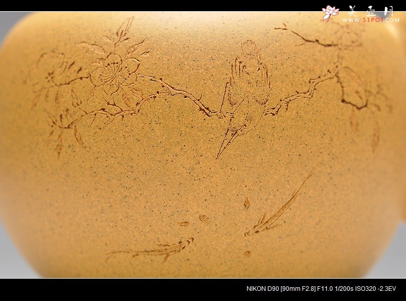 紫砂壶图片：线条流畅 挺拔优雅 全手迎春 国助和石装饰 - 美壶网