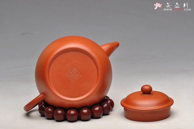紫砂壶图片：简洁实用 敦实闲味 老朱泥 全手舒和 - 美壶网