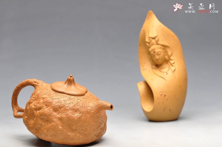 紫砂壶图片：夏立 壬辰年新作 瓜纽龚春 - 美壶网