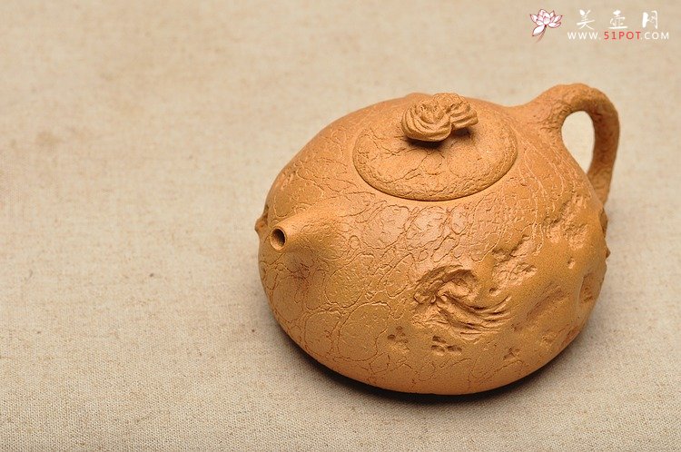 紫砂壶图片：老段泥 古朴灵气 融然  全手工灵芝龚春 瓜纽龚春 - 美壶网