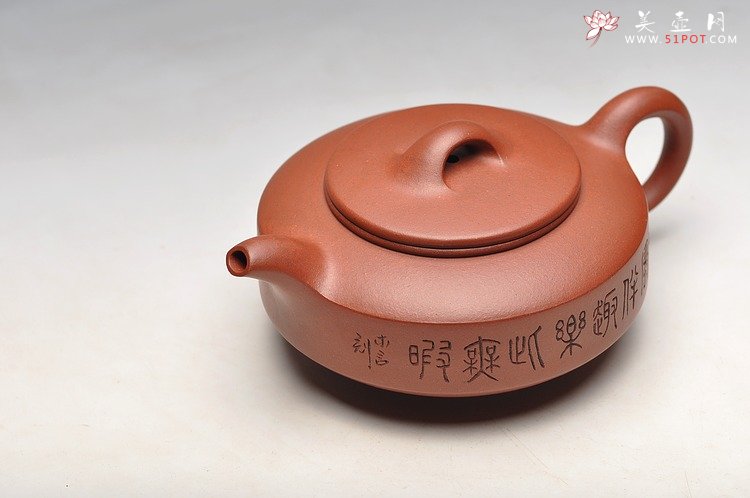 紫砂壶图片：优质底槽青 木言装饰 老味十足  线扁 - 美壶网