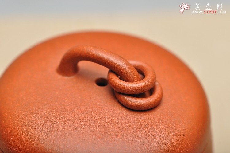 紫砂壶图片：经典作品 古朴典雅  全手花樽 - 美壶网