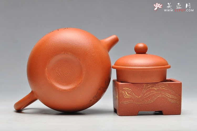 紫砂壶图片：经典实用器 细刻面壁图 匏尊 - 美壶网