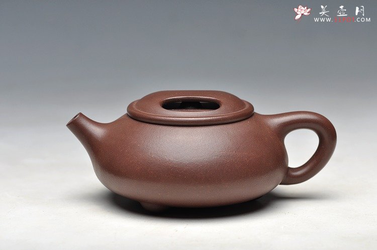 紫砂壶图片：可爱好玩的实用小品 小牛盖 - 美壶网