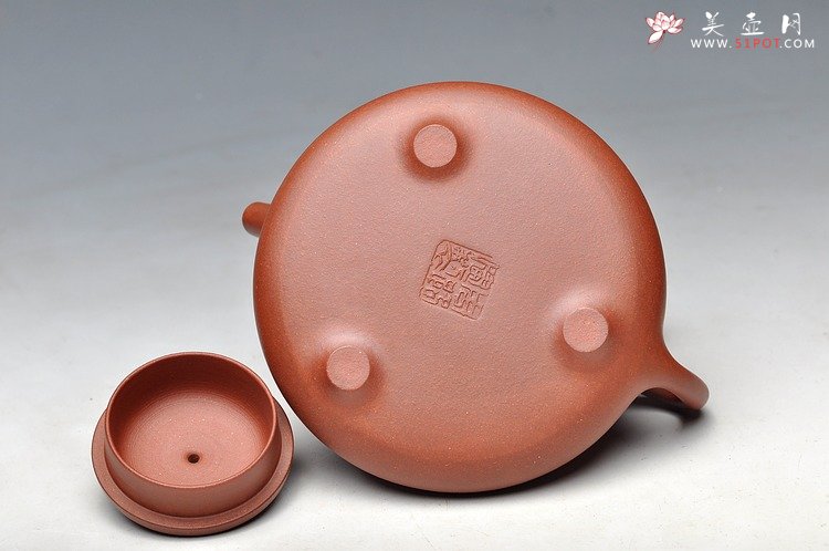 紫砂壶图片：值得期待的实力陶手 张听刚装饰 全手子冶石瓢 进步看得见 - 美壶网