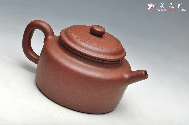 紫砂壶图片：更耐品 万阗阗最新全手力作 大亨德中 浑厚大气 - 美壶网