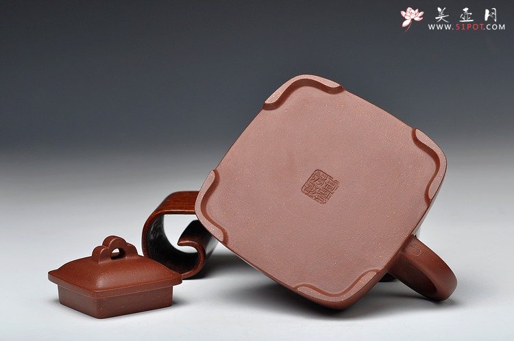 紫砂壶图片：全手工拍打成型 难度极高 精工大气 大觚棱 泥料温润 - 美壶网