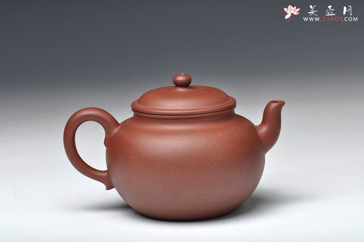 紫砂壶图片：颇有拙味 创新耐品  全手莲子 - 美壶网